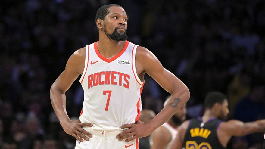 Kevin Durant appears to be leaving his Rockets teammates in the dark