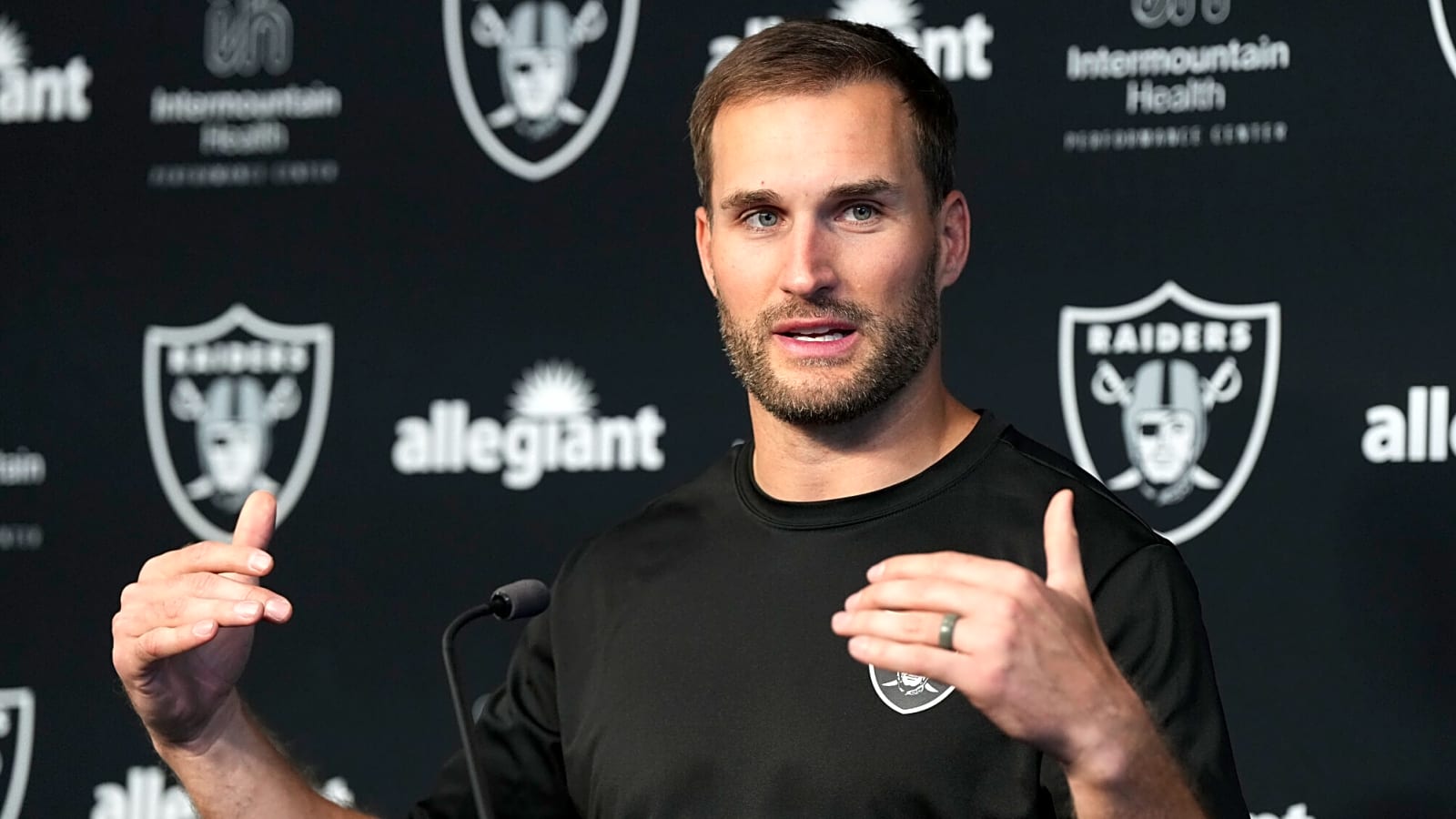 Cousins details 'life-giving call with' Brady before signing with Raiders