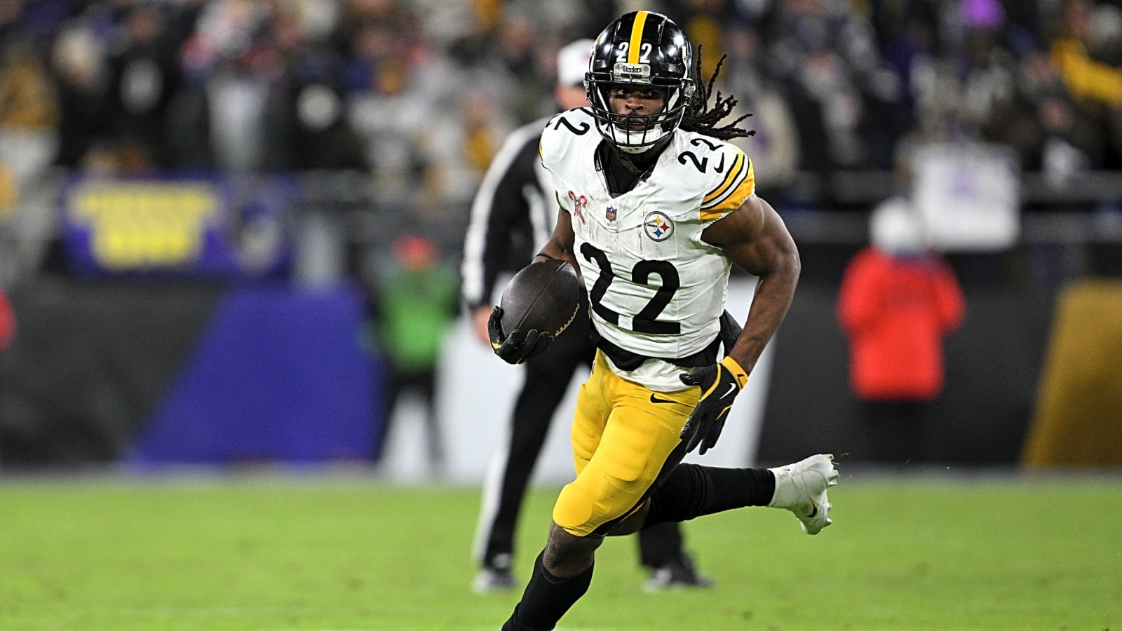 AFC Notes: Najee Harris, Mekhi Becton, Broncos, Chargers, Chiefs