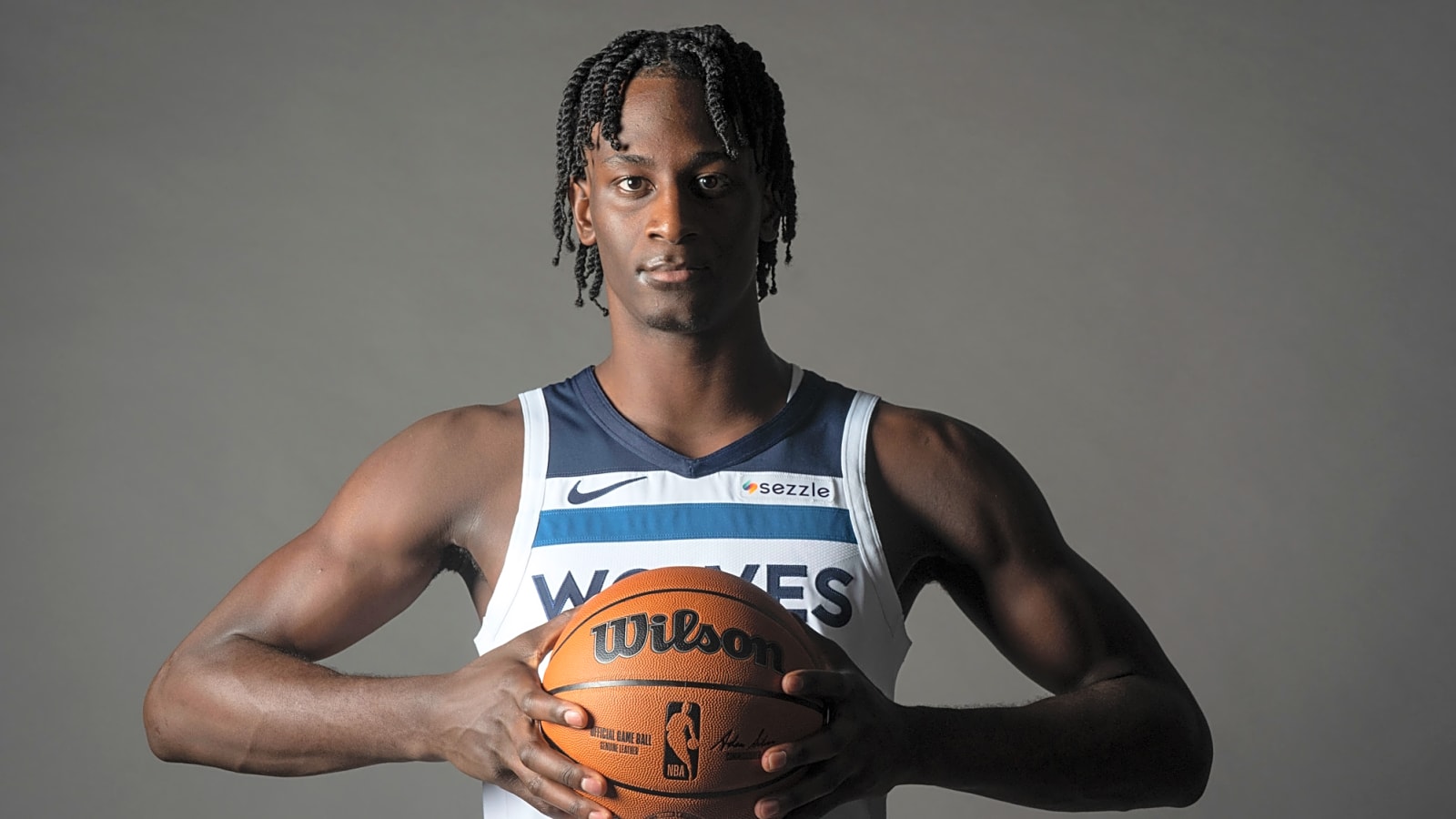 Wolves' Leonard Miller out at least two weeks with finger injury