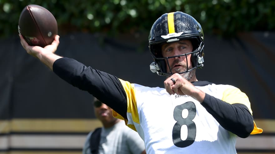 Steelers get warning on Aaron Rodgers before 2026 season