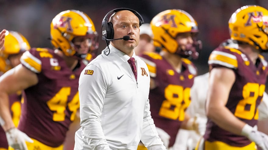 Gophers earn five votes in preseason AP Top 25; will face five ranked teams