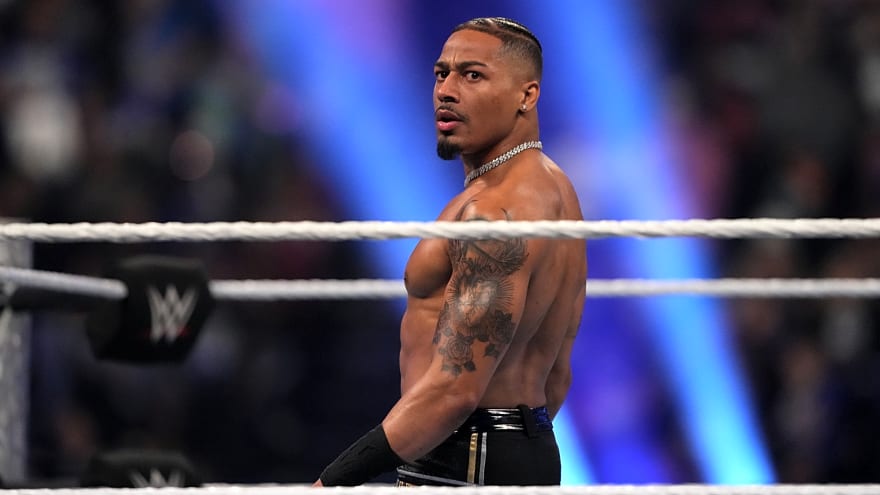WWE Friday Night SmackDown Results and Recap: Carmelo Hayes Wins Big (December 26, 2025)