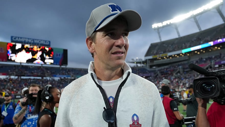 Eli Manning opens up about Giants' infamous boat trip