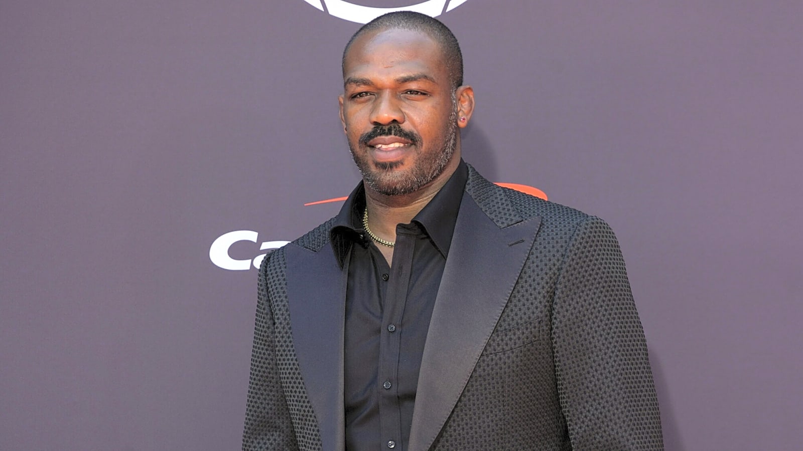 Jon Jones set to face Daniel Cormier as MMA return draws near