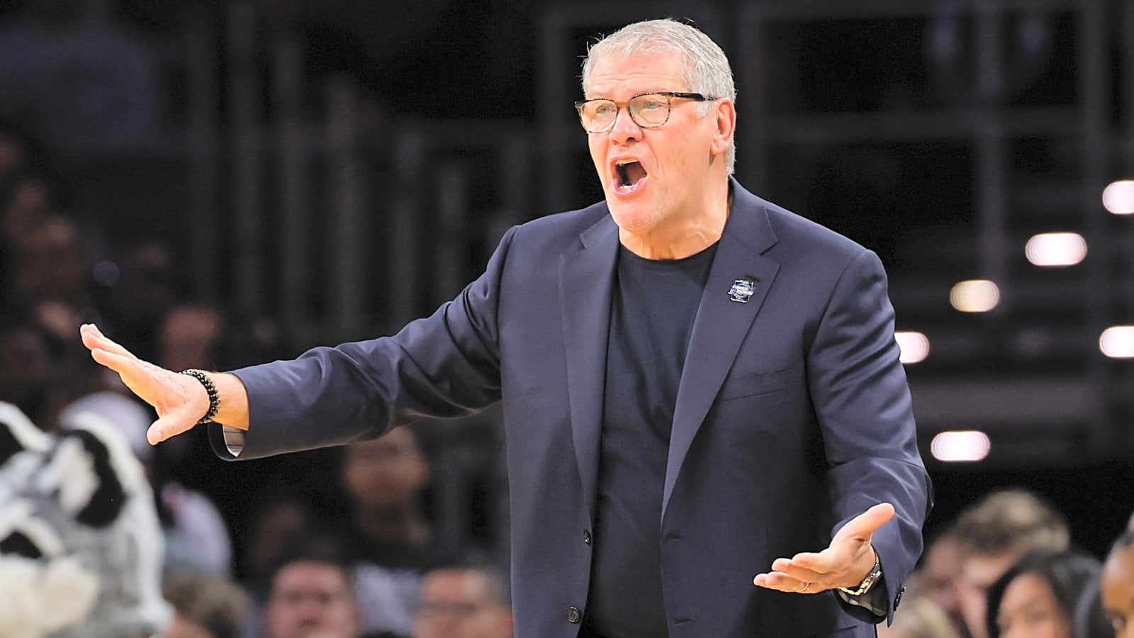 Women's NCAA Tournament winners, losers: UConn, UCLA punch Final Four spots