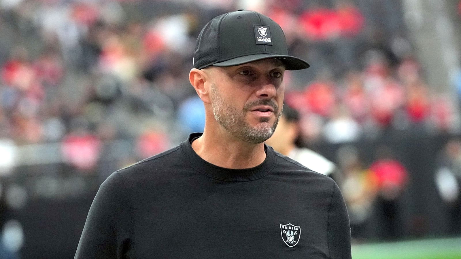 Raiders need to swoop in if Eagles move on from vaunted pass rusher