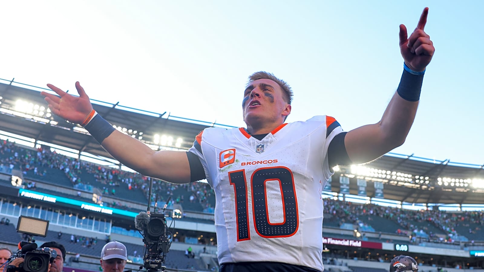 Bo Nix doesn’t mince words, calls himself out just seconds after thrilling comeback win vs Eagles