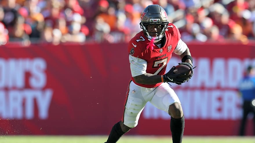 NFC Notes: Bucky Irving, Adam Thielen, Buccaneers, Panthers, Saints