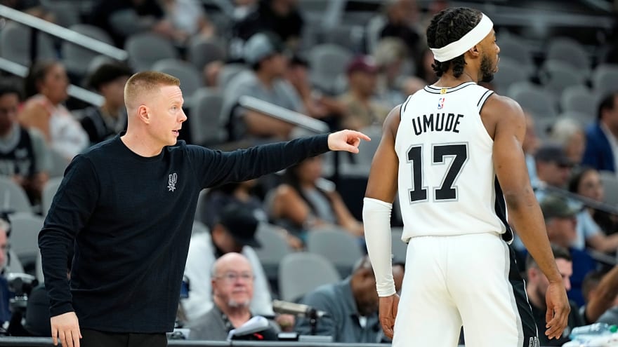 Spurs Waive Kyle Mangas, Sign Stanley Umude