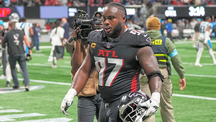 Chicago Bears Get Concerning Grady Jarrett Injury Update