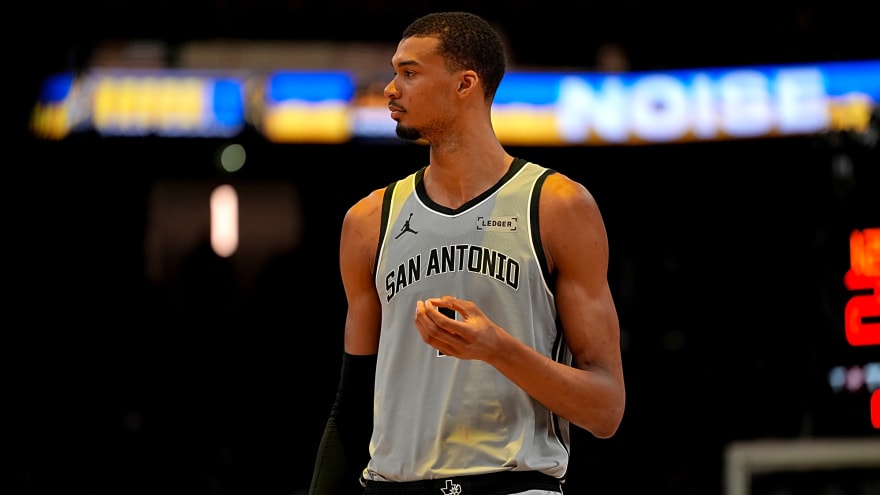 Victor Wembanyama, Ausar Thompson Win Defensive Awards For March