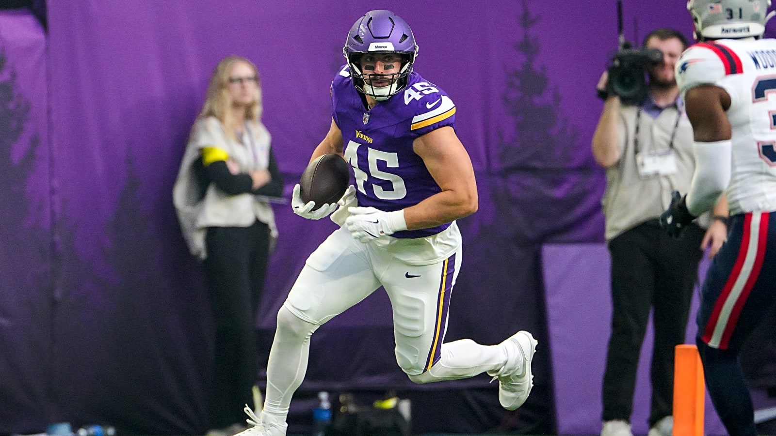 Vikings Sign TE Nick Vannett To Practice Squad