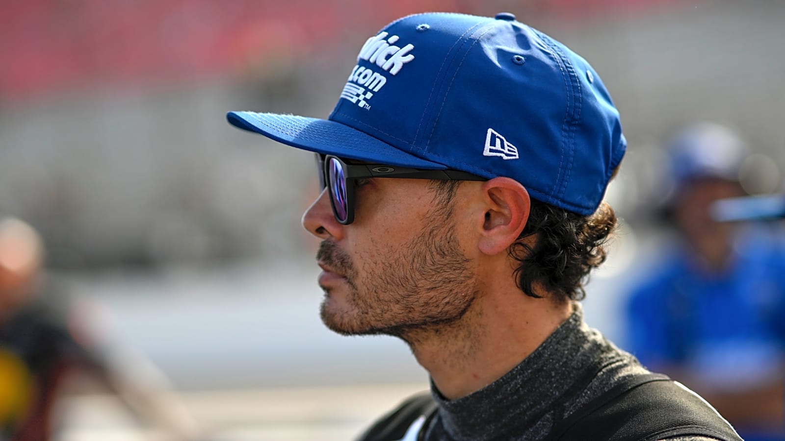 Hollywood Casino 400 takeaways: Kyle Larson overcomes late challenge to win at Kansas