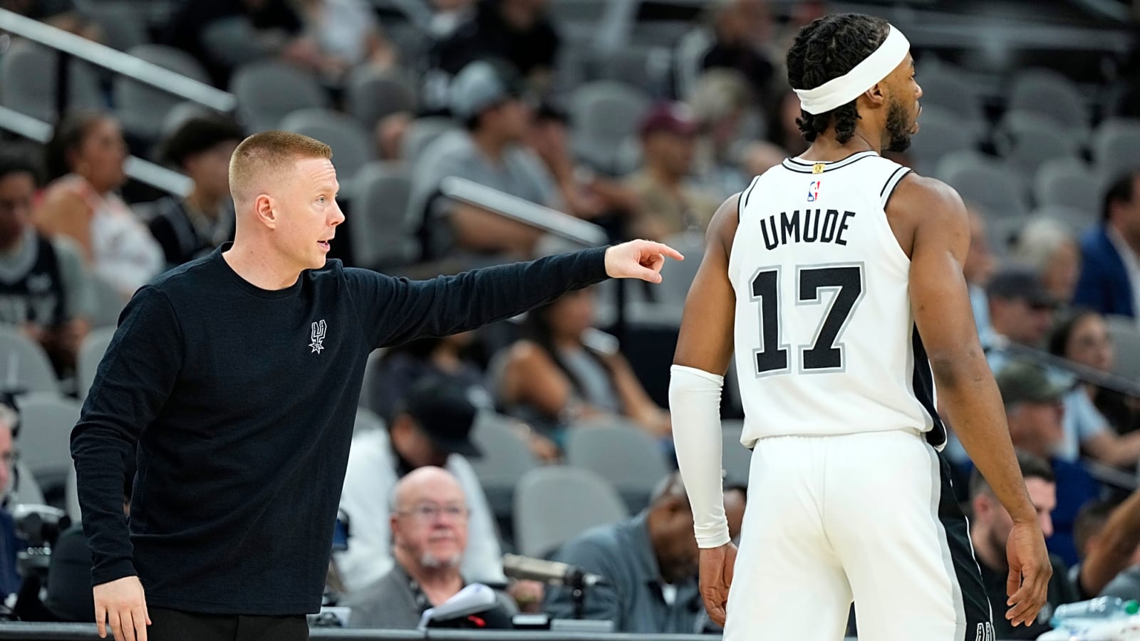 Spurs Waive Kyle Mangas, Sign Stanley Umude