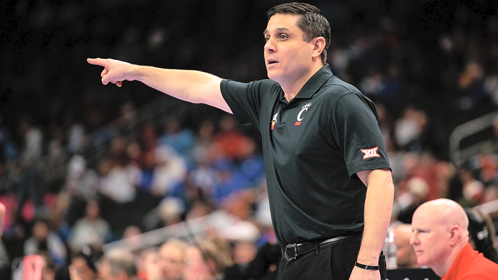 Blown lead costs Cincinnati coach Wes Miller his job