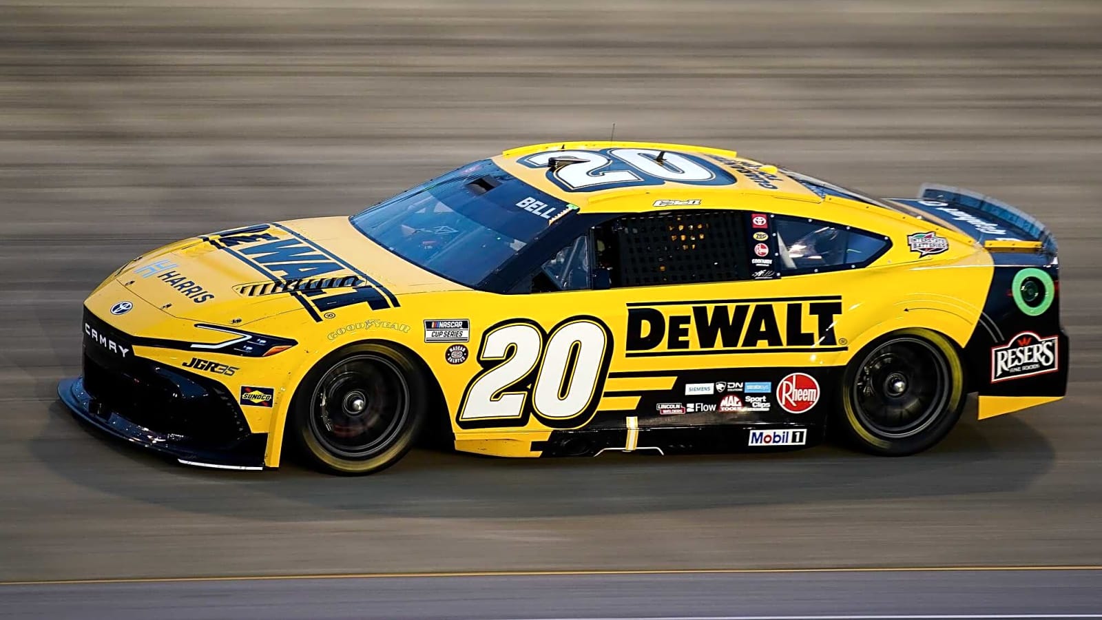 Christopher Bell, Chase Briscoe come up short of first wins of 2026