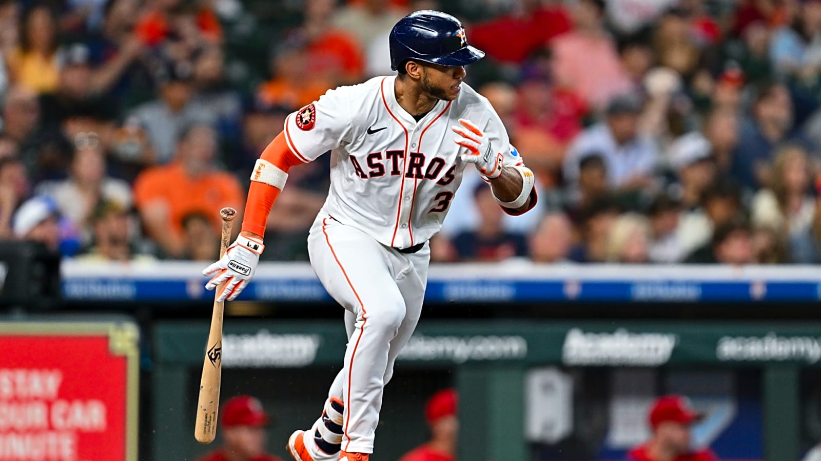 Astros announce several roster moves