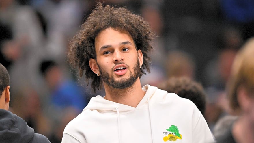 Mavericks center Dereck Lively II reportedly undergoes foot surgery