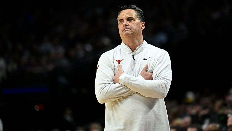 Sean Miller was asked absurd boy band question after Texas’ upset of Gonzaga
