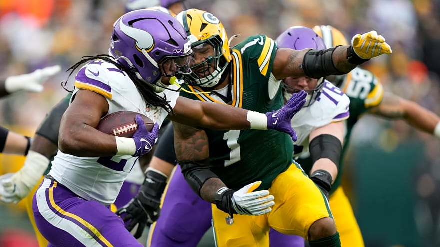 Green Bay Packers Dominate Minnesota Vikings 23-6