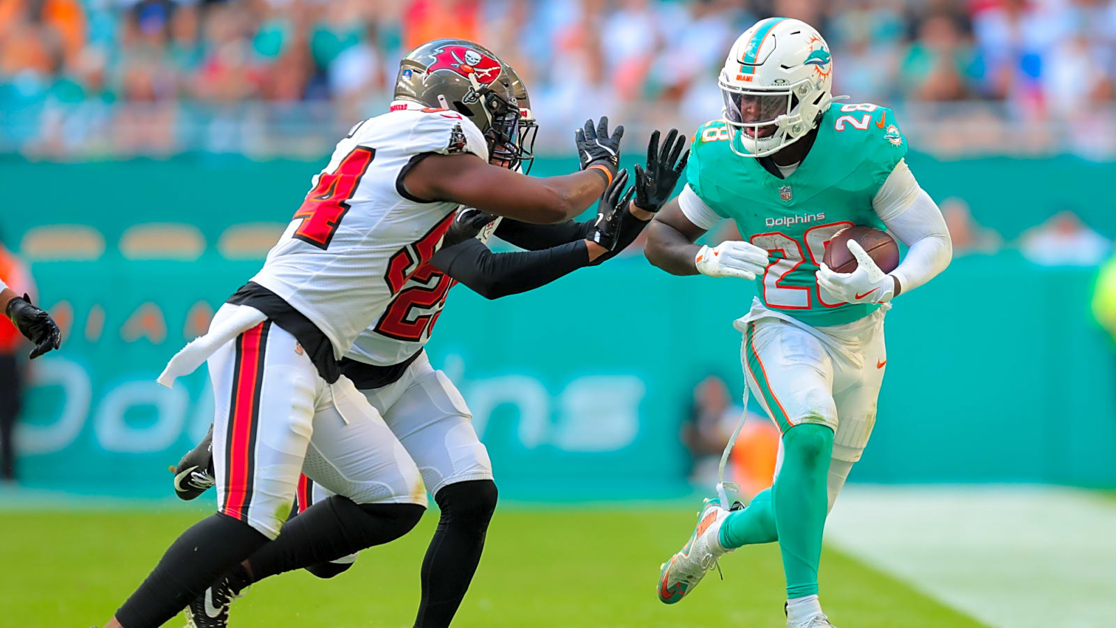 De’Von Achane Didn’t Report to Start of the Dolphins Offseason Program Today