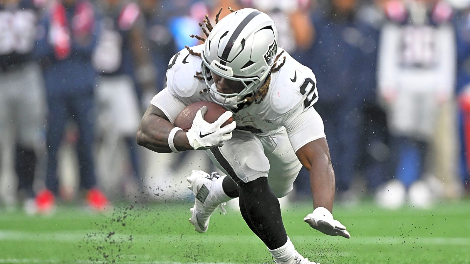 Ashton Jeanty draws scathing critique from former quarterback