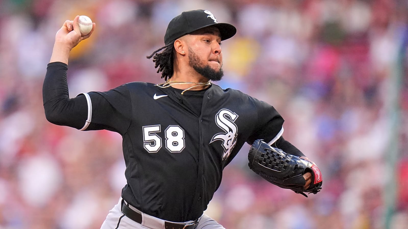 White Sox's Luis Castillo acquisition has mostly been a disappointment