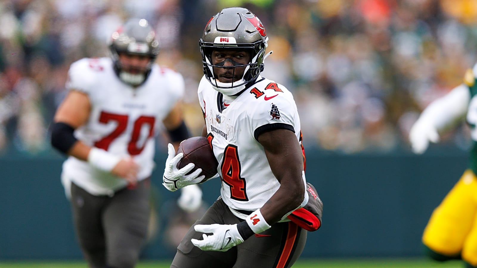 6 Fantasy Football Wide Receivers To Target