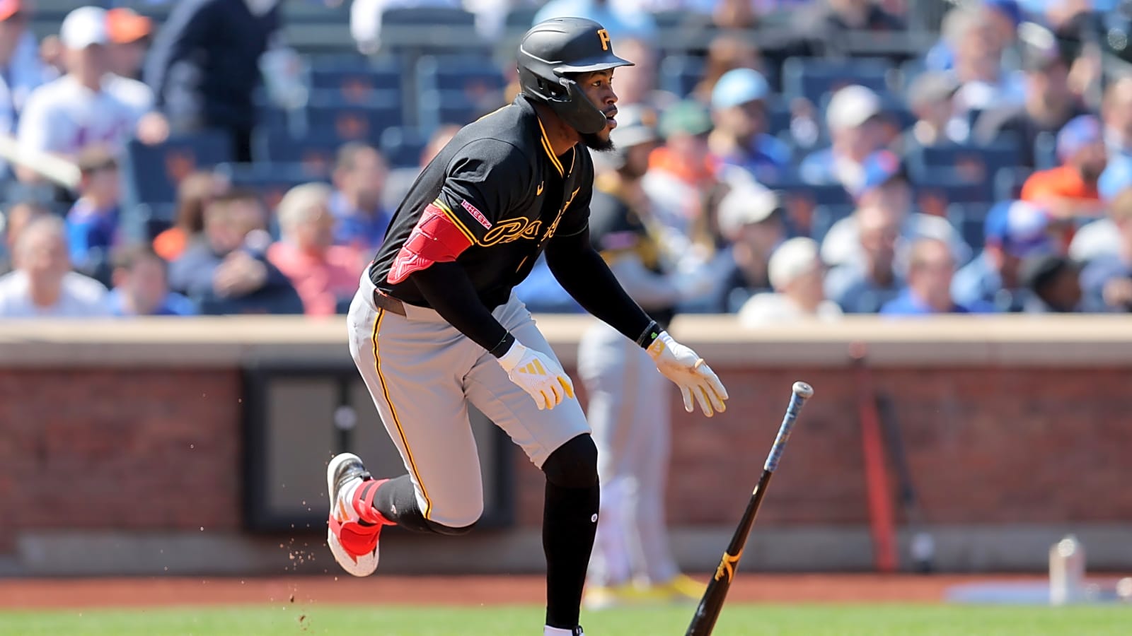 Oneil Cruz gets questioned for his defensive effort