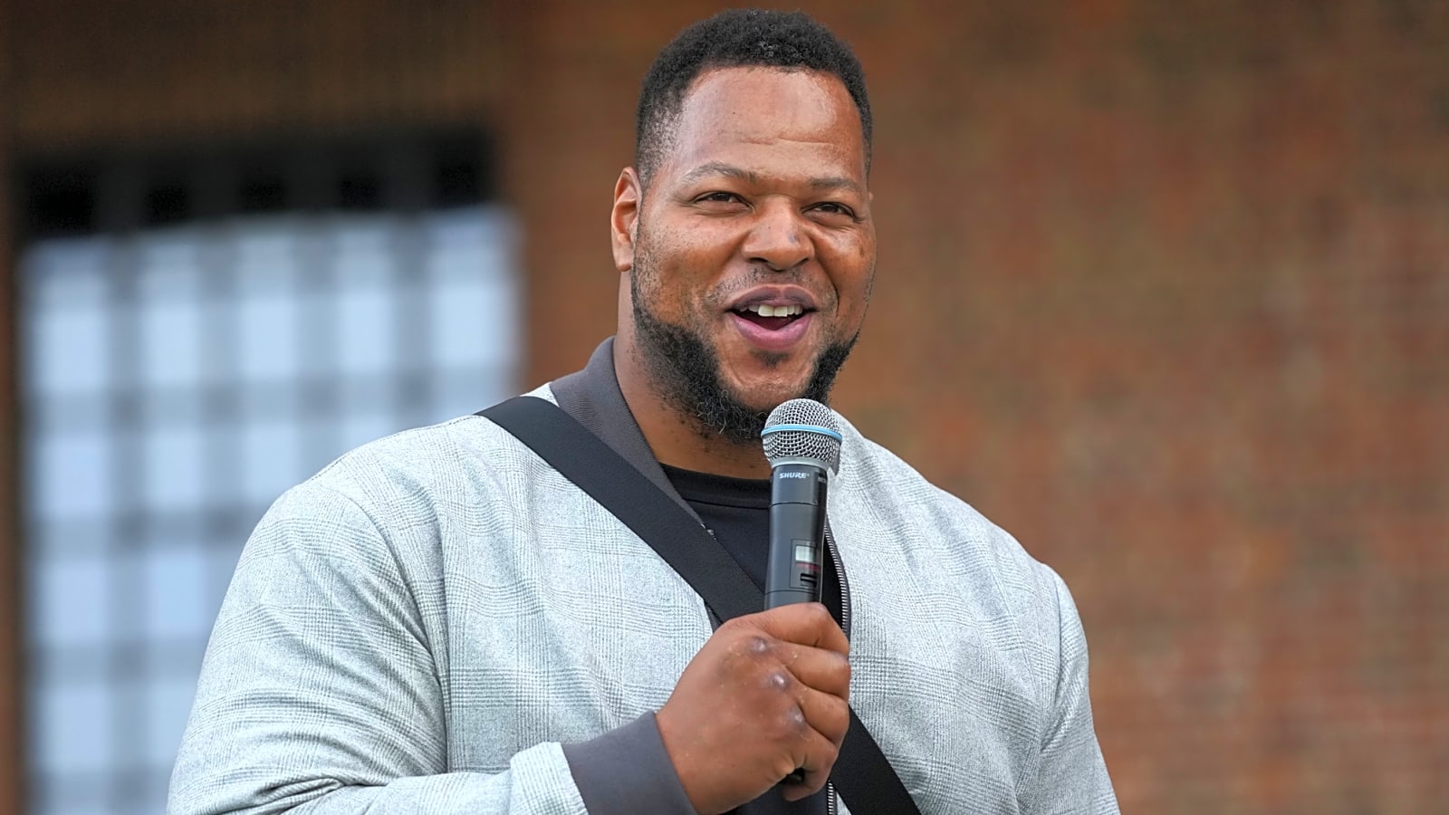 Which Buccaneers Legend Deserves the Next Ring of Honor Induction?