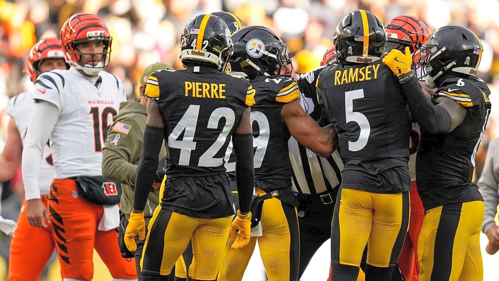 Steelers dominate Bengals, 34-12