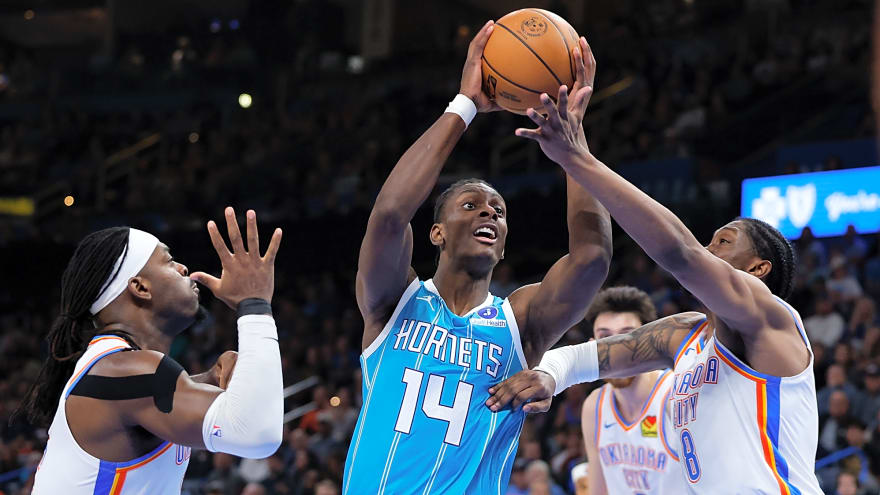 Hornets crush Thunder on boards in stunning upset