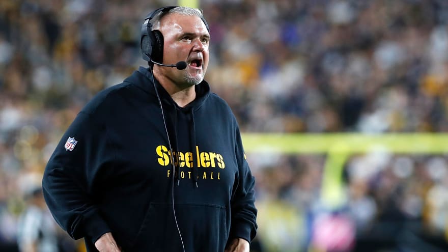 Controversial Steelers Coach Sparks Outrage Then Commands Respect: 'Best Group'