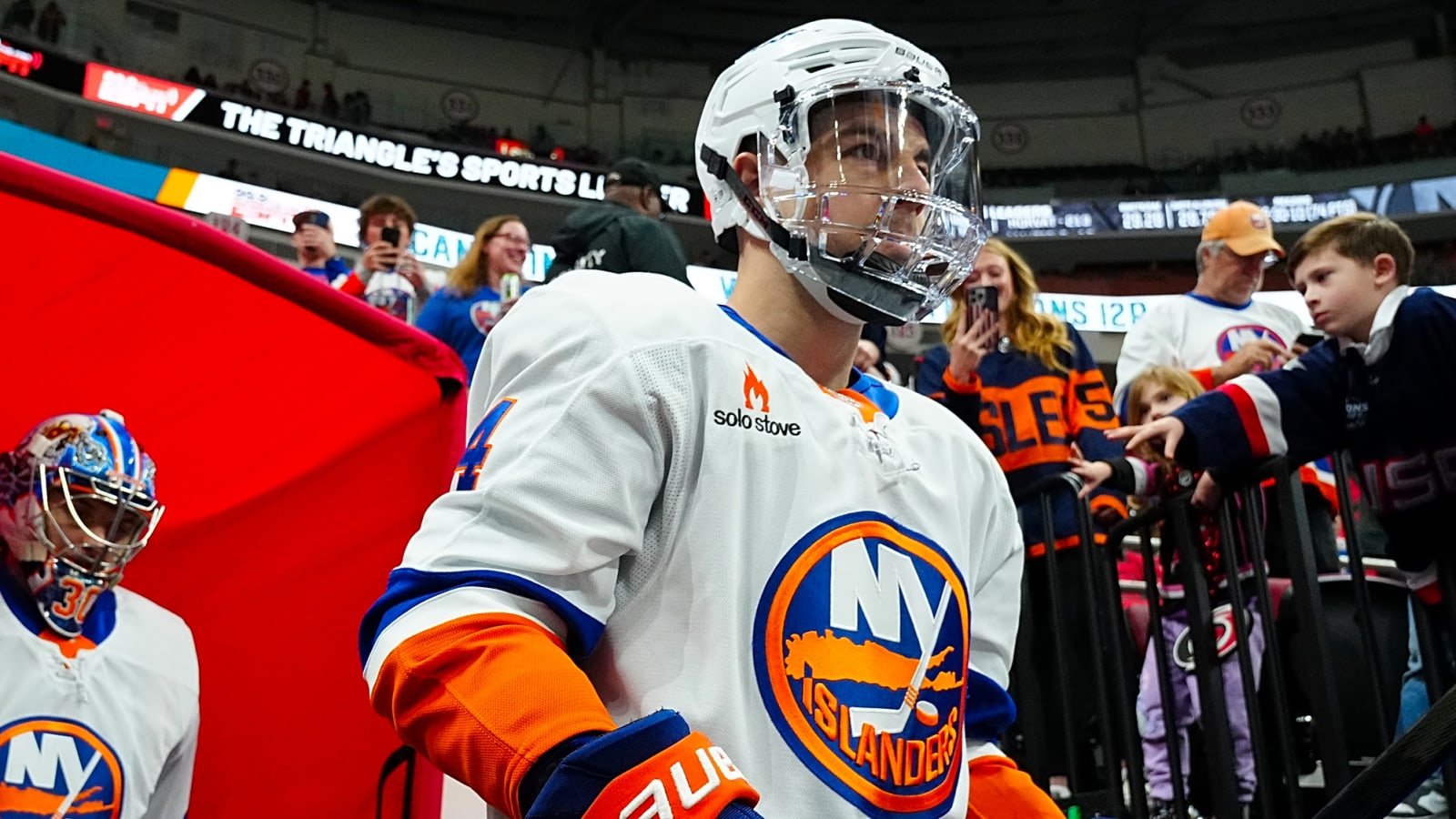 Multiple teams showing interest in Islanders center