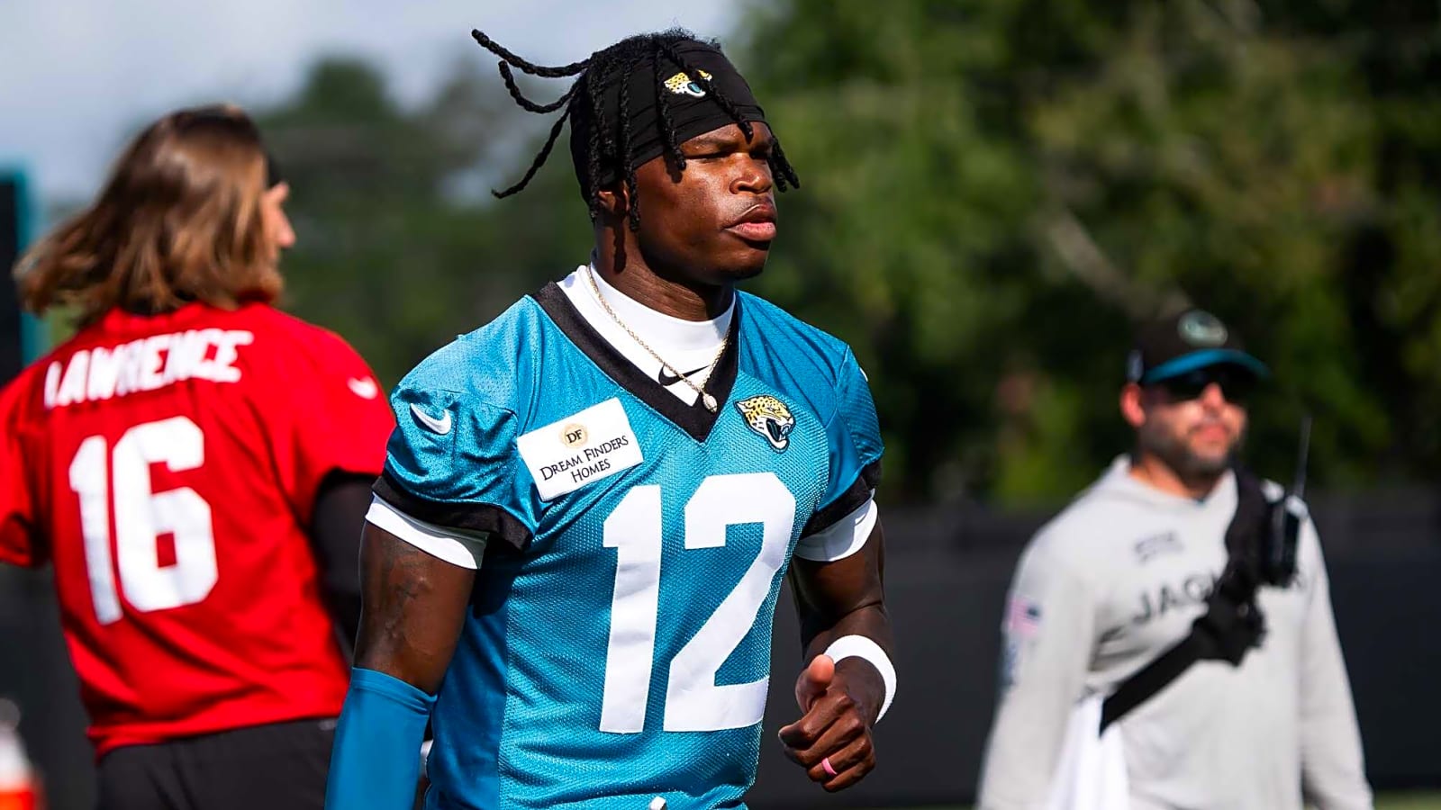 Jaguars Make 2 Posts About Signing Travis Hunter–Here’s Why