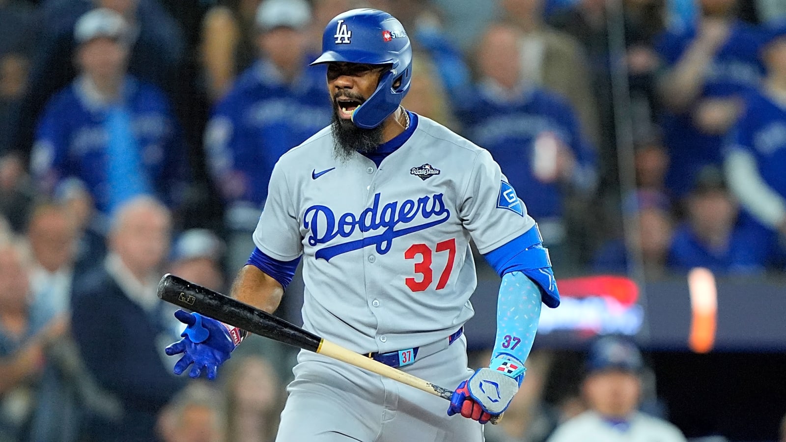 Dodgers have discussed Teoscar Hernandez in trade talks