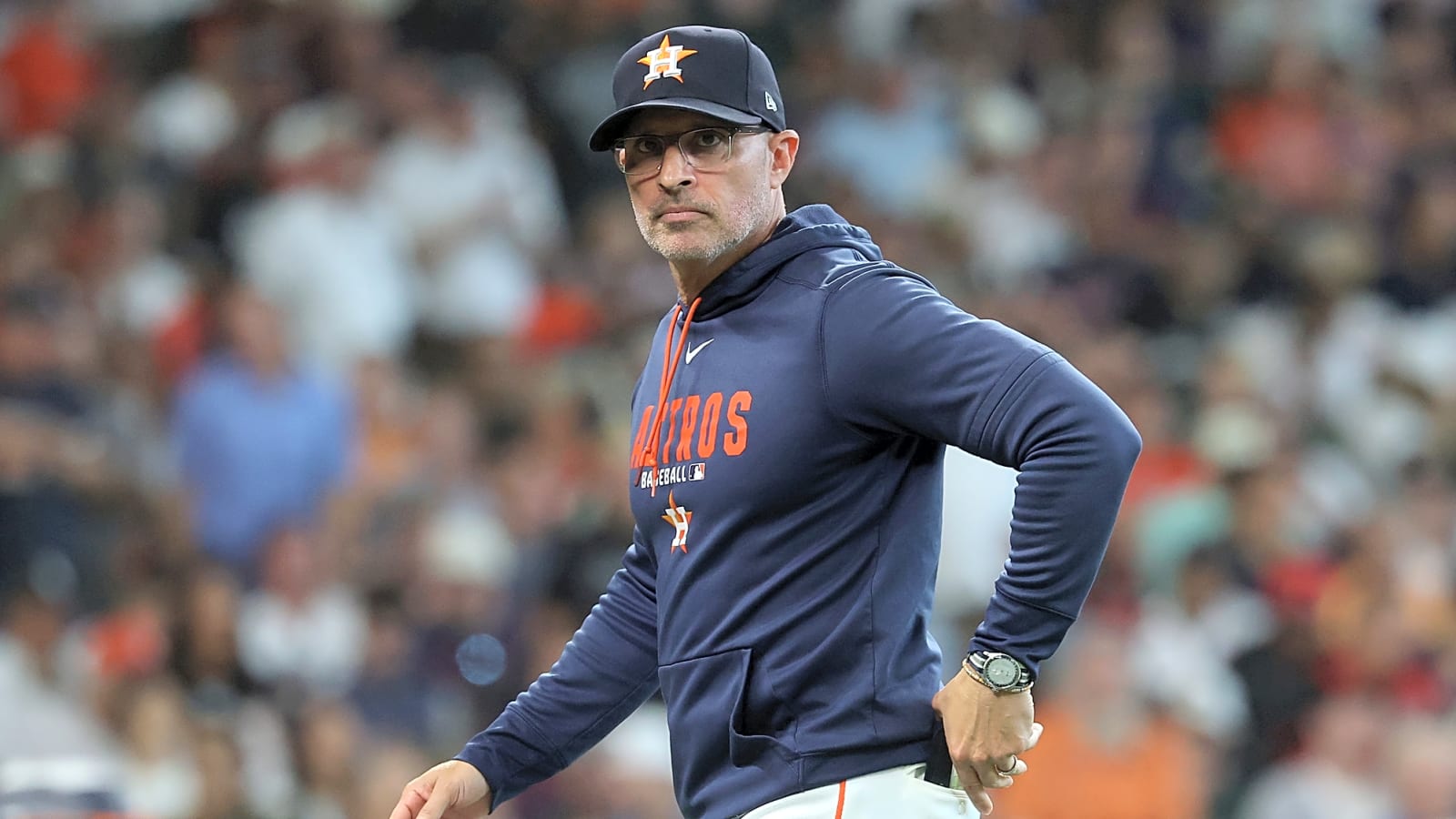 Mariners may hire new manager away from division rival