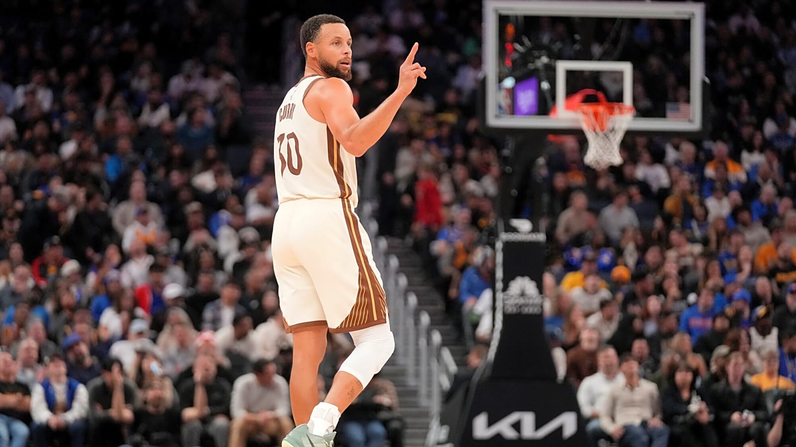 The Warriors’ Recurring Issues Are Glaring