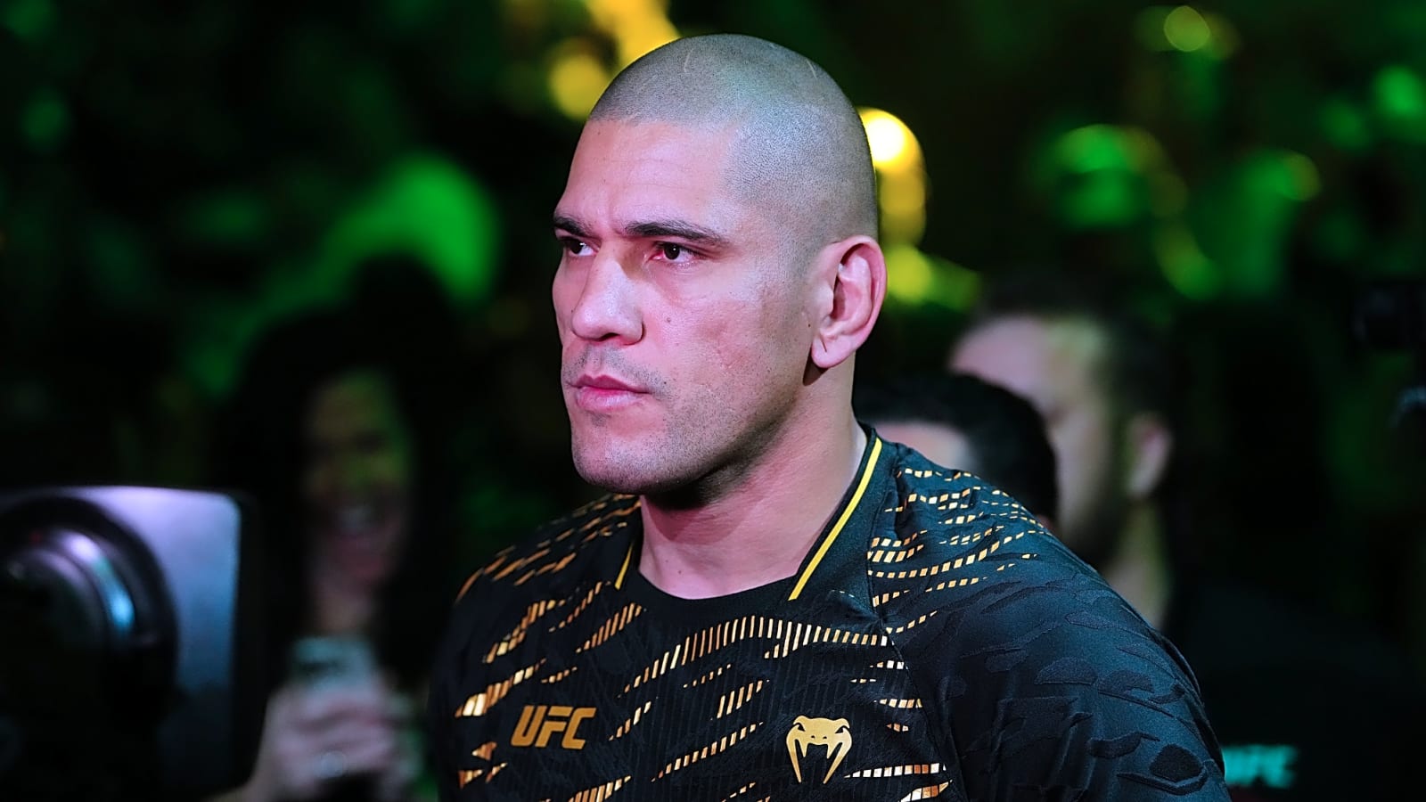 Alex Pereira brutally slams manager who Conor McGregor once unloaded on during Khabib Nurmagomedov fight build