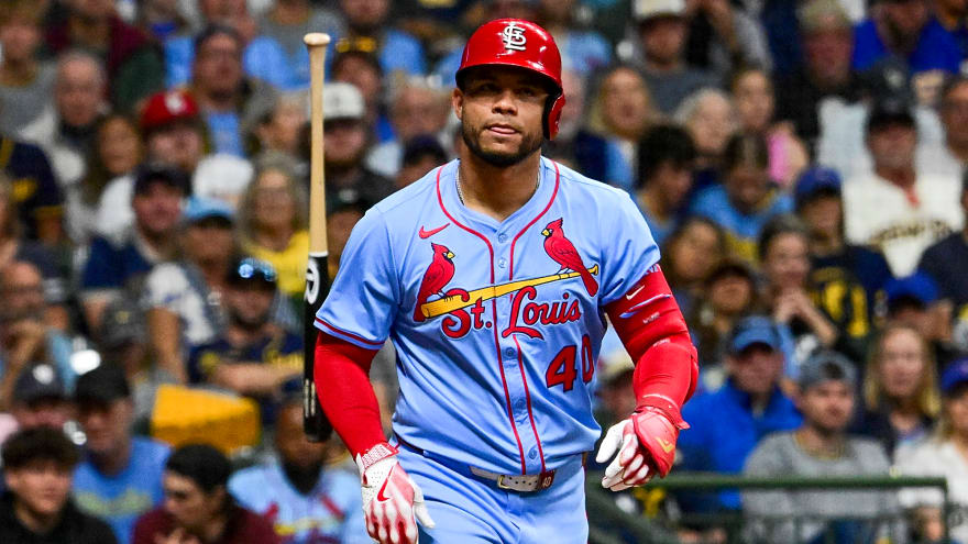 Which pitching prospects did Red Sox trade to Cardinals for Willson Contreras?