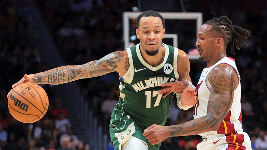 NBA Moves: Bucks, Amir Coffey, Spurs, Micah Potter, Suns