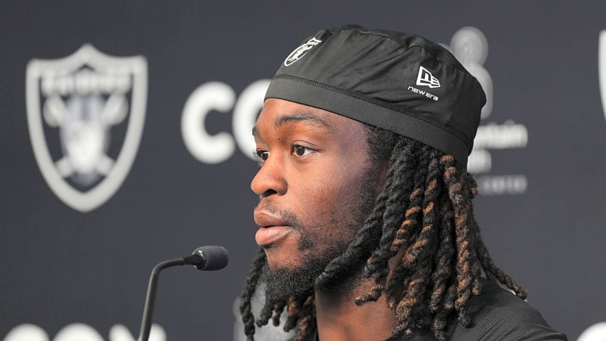 Raiders RB Ashton Jeanty Suffered Right Knee Injury