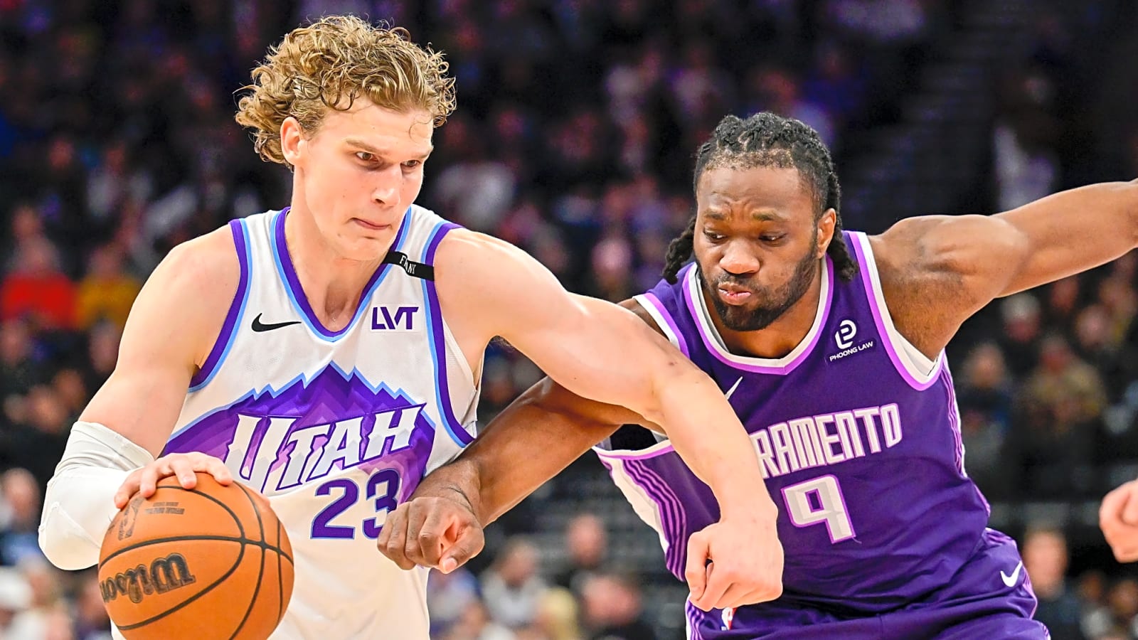 Lauri Markkanen Injured In Practice, Will Undergo MRI