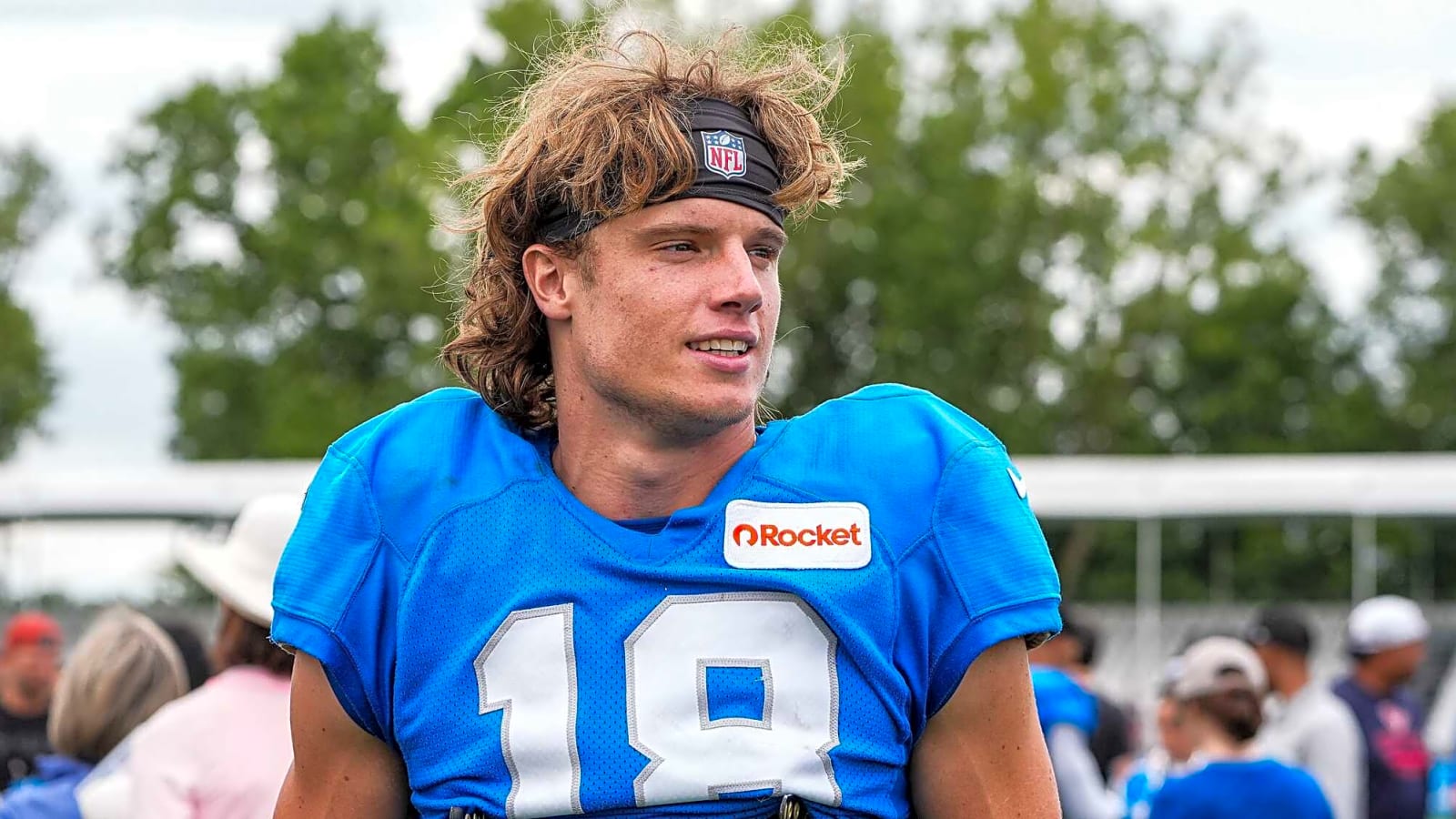 Lions’ Offense Stalls in Opener Without Johnson