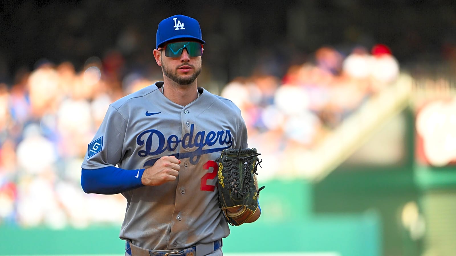 Kyle Tucker gets a very harsh reception from Blue Jays fans during game