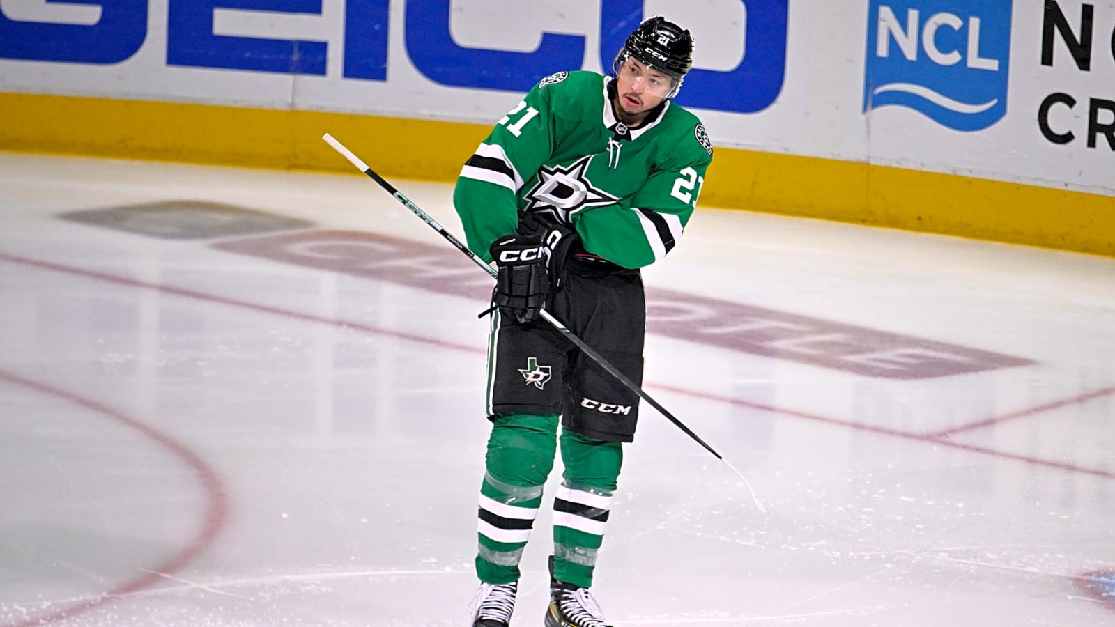 Insider leaks 3 possible destinations for Stars&#39; Jason Robertson