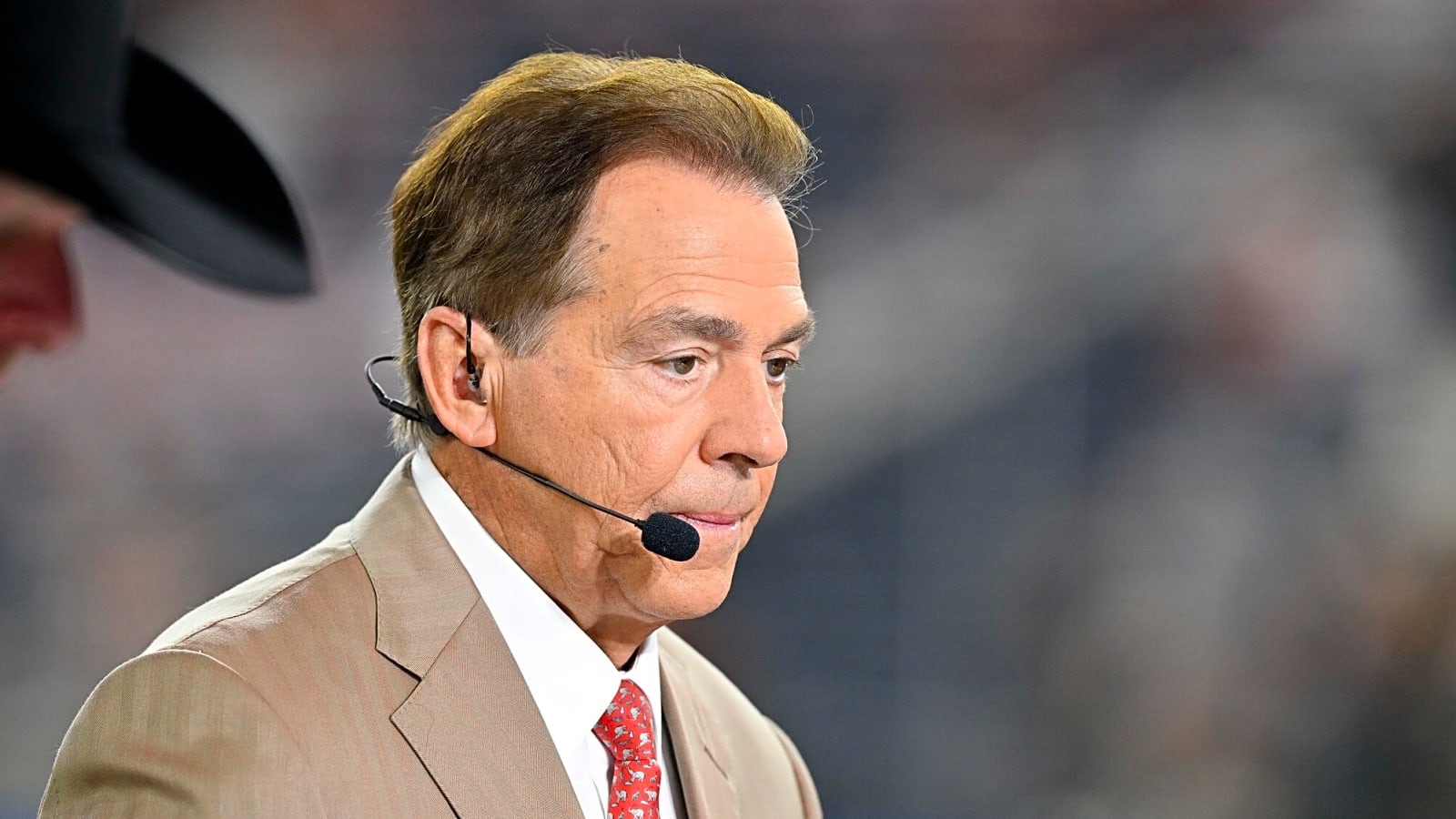 5-Star LB spending time with Nick Saban on Alabama official visit