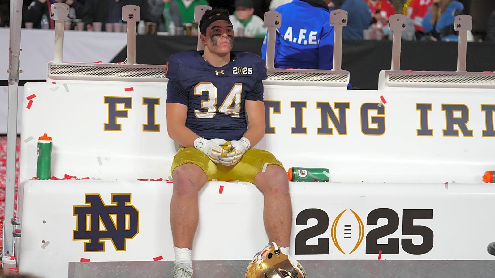 Notre Dame Standout Drayk Bowen Named A Top Linebacker In College Football By Lindy's Sports