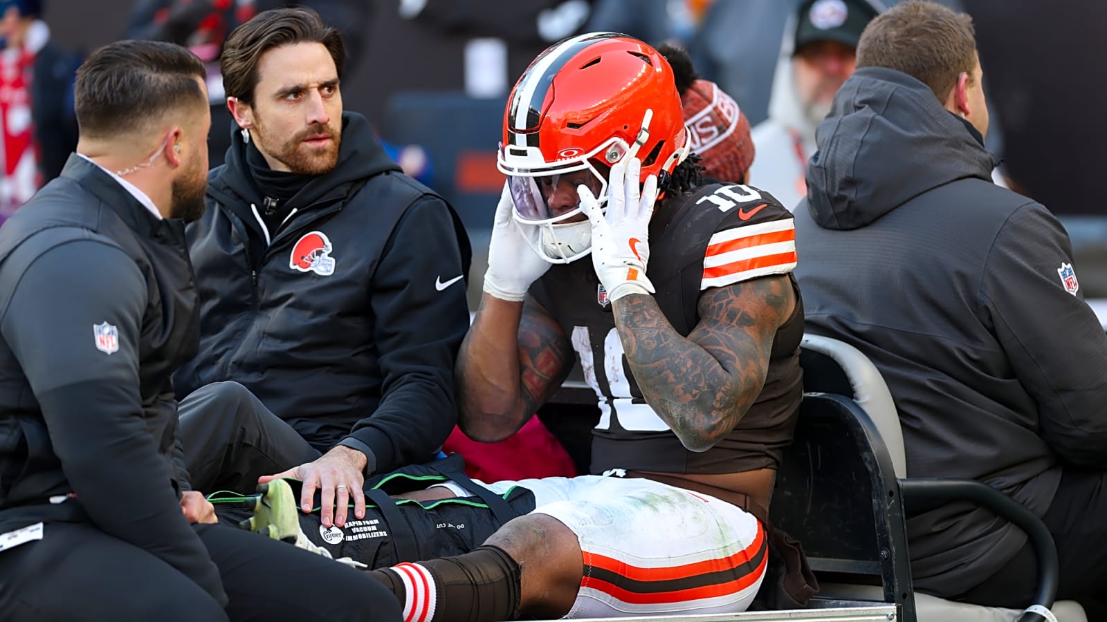 Browns RB Quinshon Judkins suffers fractured fibula, dislocated ankle